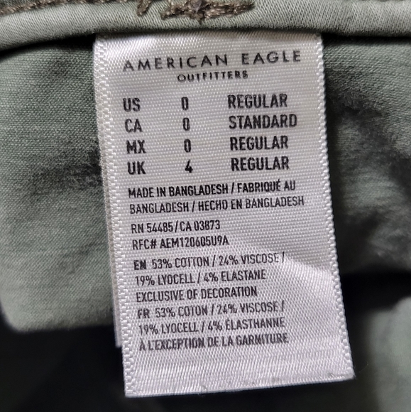 AE ~ Hi-Rise Cargo Jegging - Picture 6 of 9